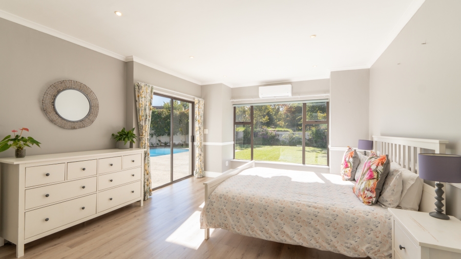 To Let 3 Bedroom Property for Rent in Boschenmeer Golf Country Estate Western Cape